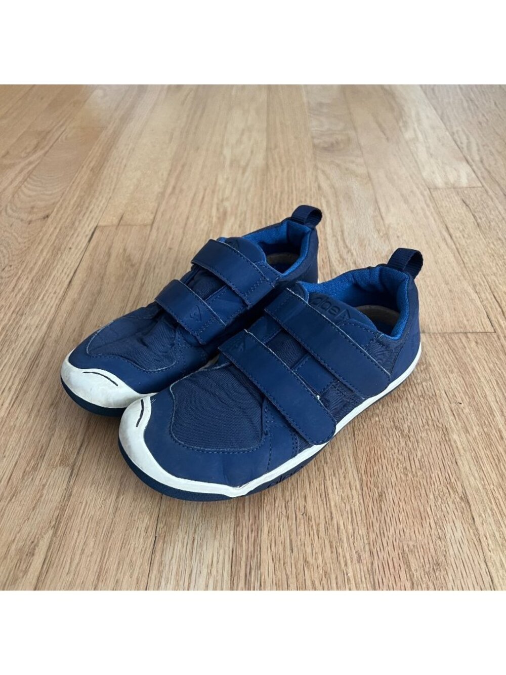 Plae Lucien Lightweight Navy Blue Sneakers Youth Size 1